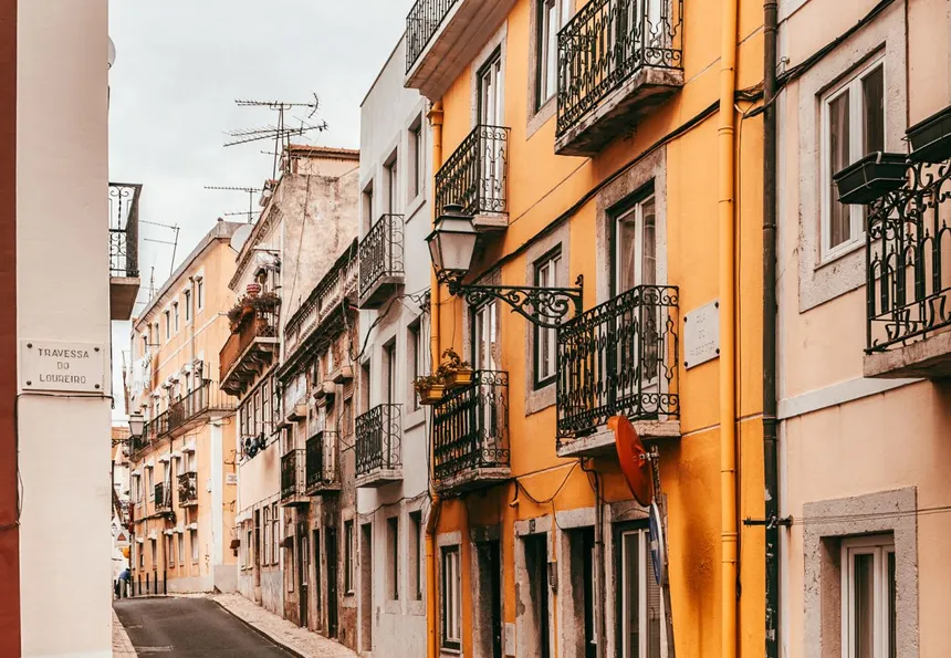 How Often Should You Check an Empty Apartment in Lisbon?